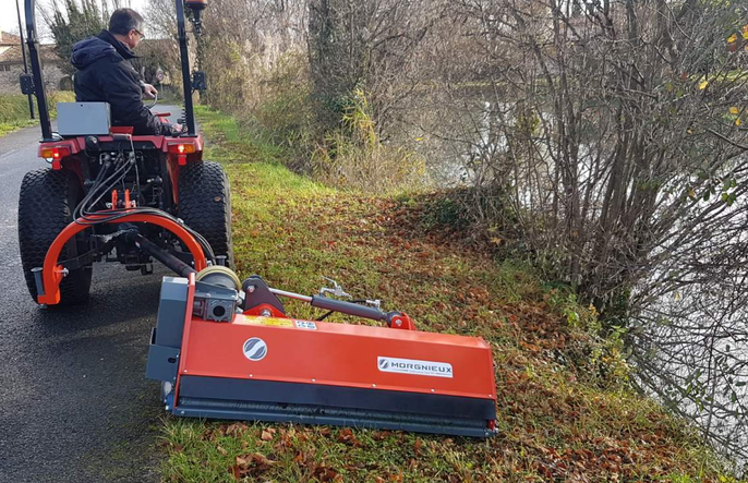 Outils pour tracteurs